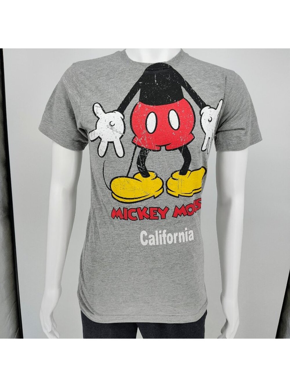 Disney Mickey Mouse California Body Gray Graphic T-Shirt  (Small)